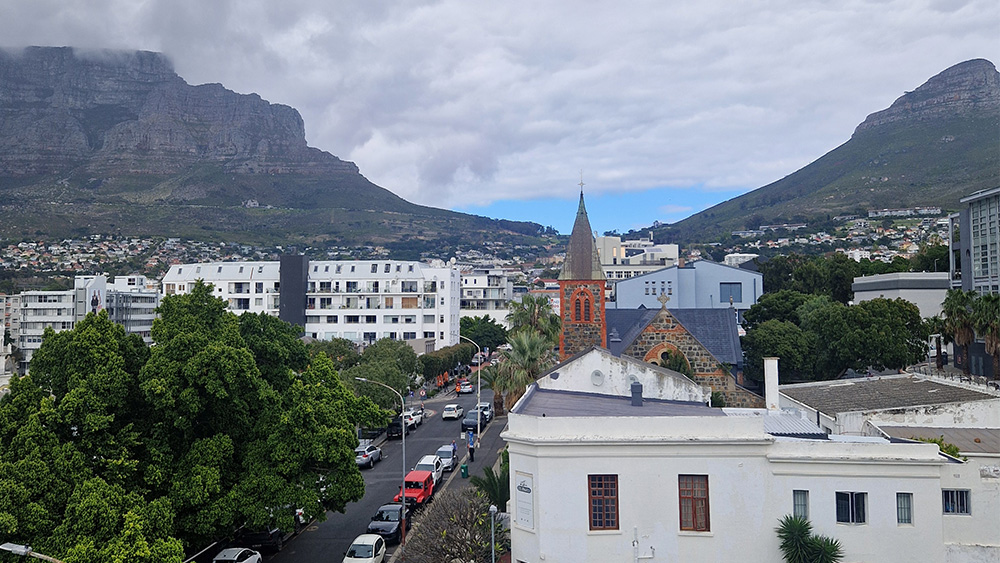 Sicherheit in Kapstadt: Tipps für eine sichere Reise: Wie sicher ist Kapstadt? Alle wichtigen Sicherheitstipps, sichere Viertel, Gefahren & Empfehlungen für einen entspannten Kapstadt-Urlaub. Jetzt informieren!